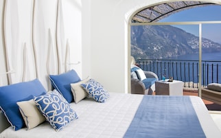 Ropa de cama de alta calidad, colchones con efecto memoria y minibar 