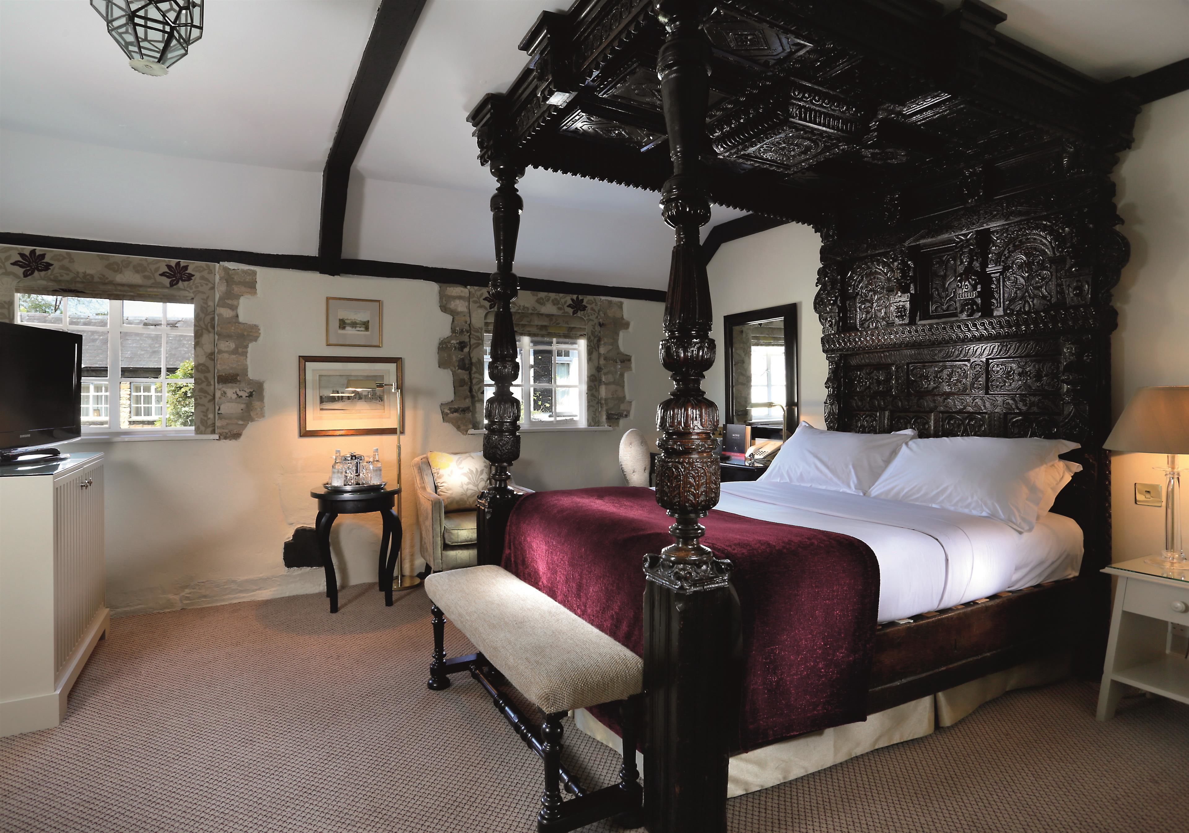 in-room safe, desk, iron/ironing board, free wifi