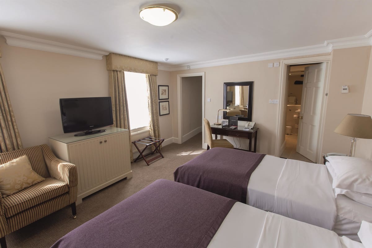 In-room safe, desk, iron/ironing board, WiFi (free)