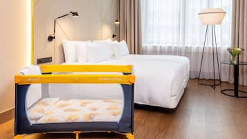 Hochwertige Bettwaren, Minibar, Zimmersafe, Schreibtisch