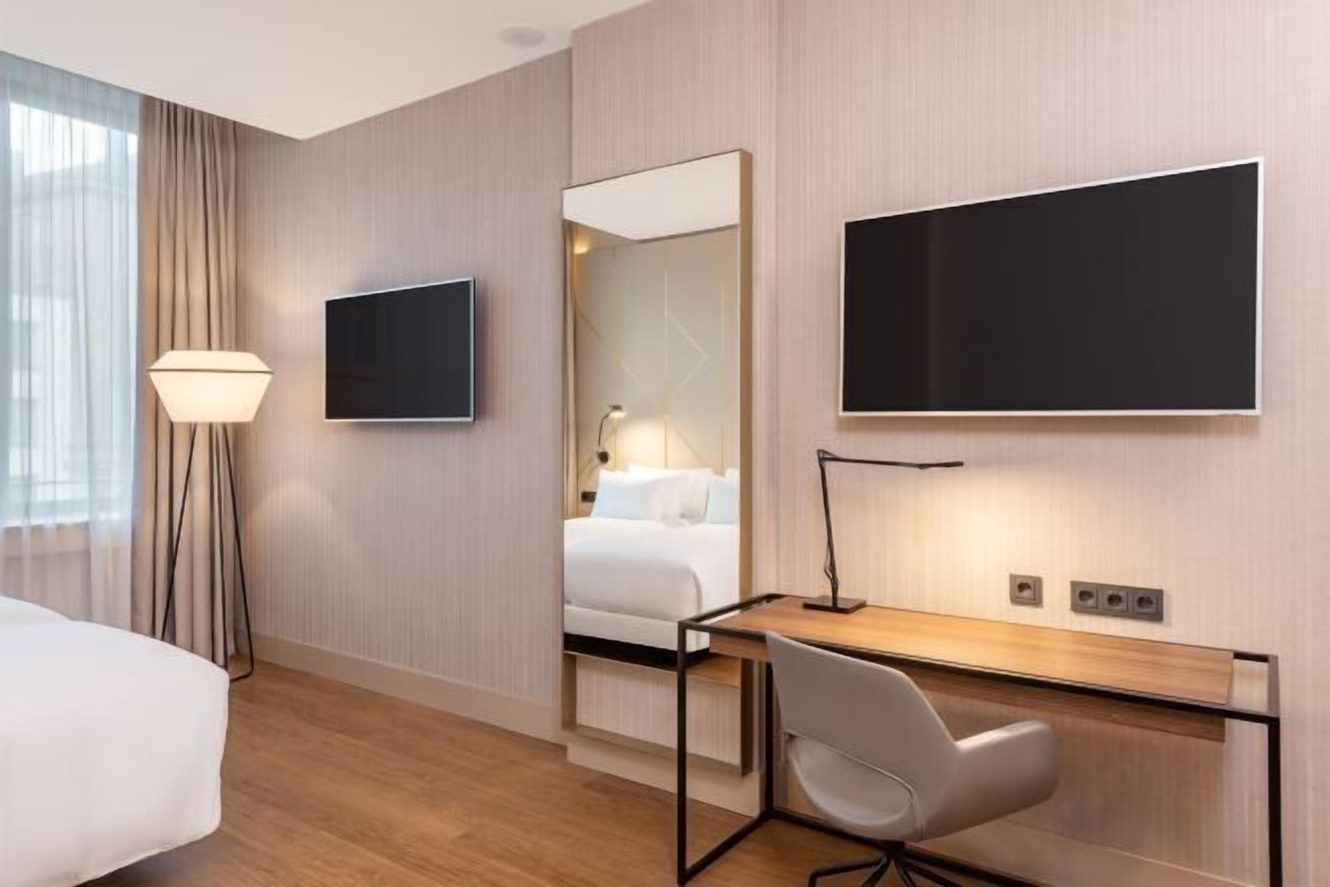 Literie de qualité supérieure, minibar, coffres-forts dans les chambres