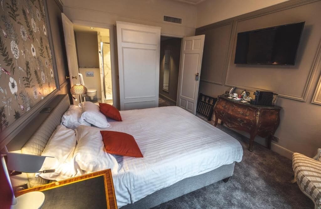 1 bedroom, premium bedding, in-room safe, individually furnished