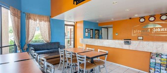 Howard Johnson by Wyndham Norco