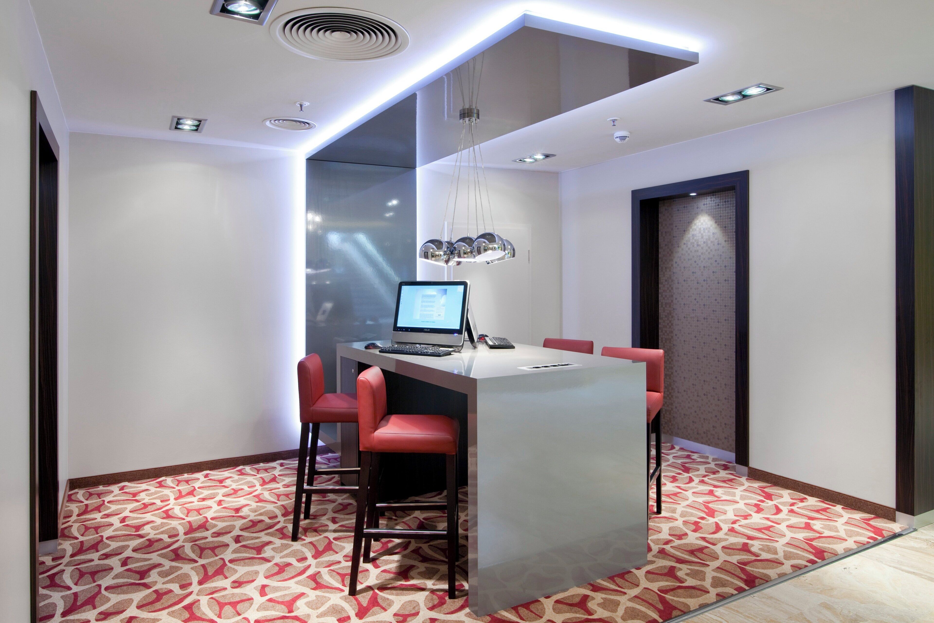 Photo - Crowne Plaza Berlin City Centre by IHG