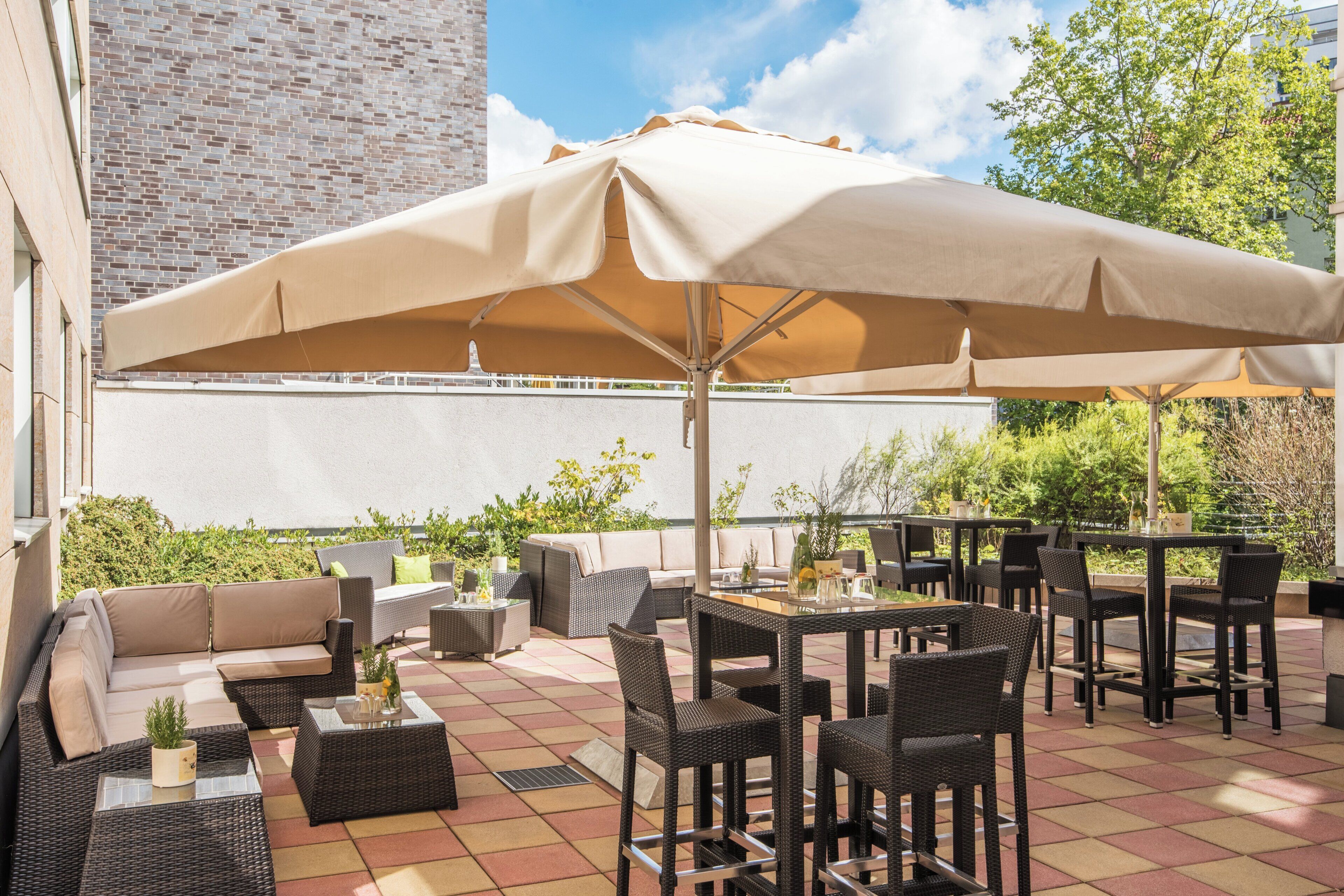 Photo - Crowne Plaza Berlin City Centre by IHG