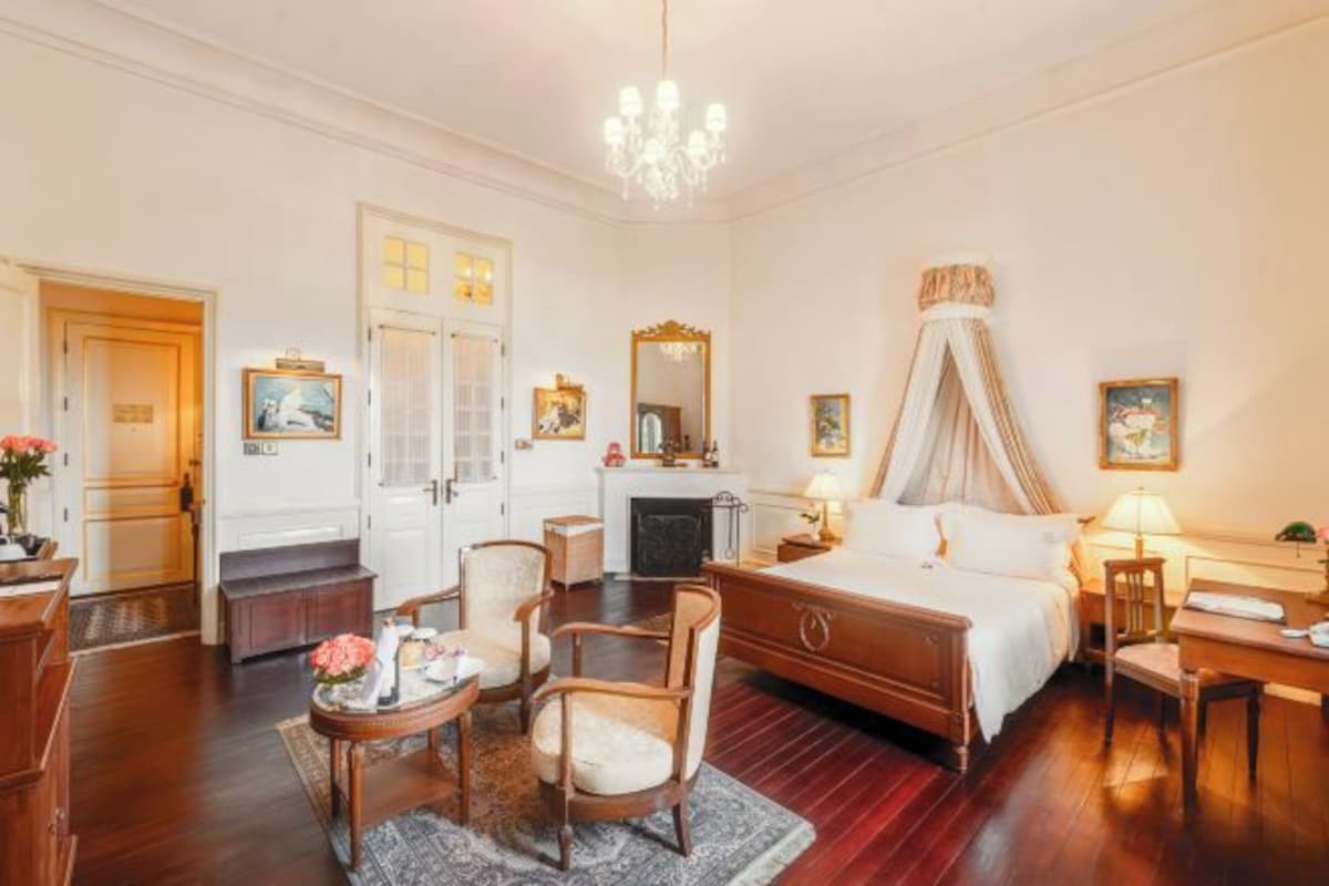 Luxury Room
