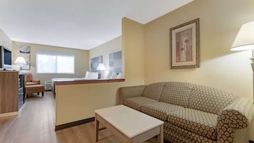Suite, 2 Queen Beds, Non Smoking
