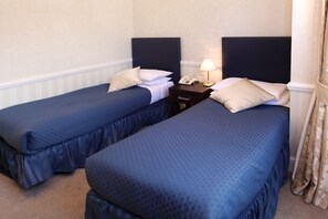 Twin Room | In-room safe, desk, iron/ironing board, free WiFi
