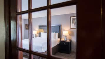 Room, 1 King Bed, Non Smoking | Desk, laptop workspace, blackout drapes, iron/ironing board