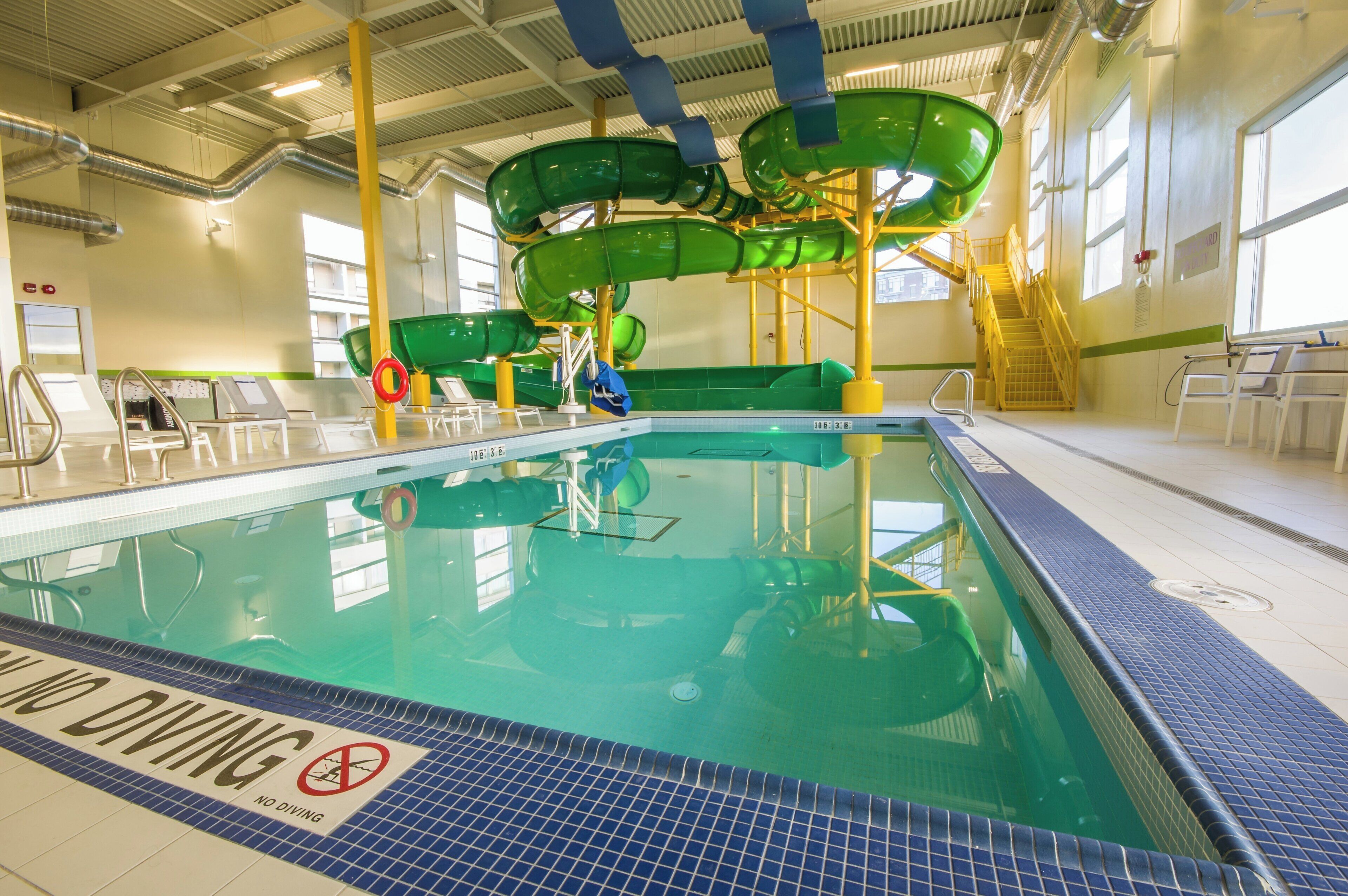 Una piscina techada