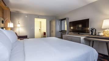 Standard Room, 1 King Bed | In-room safe, desk, iron/ironing board, free cribs/infant beds