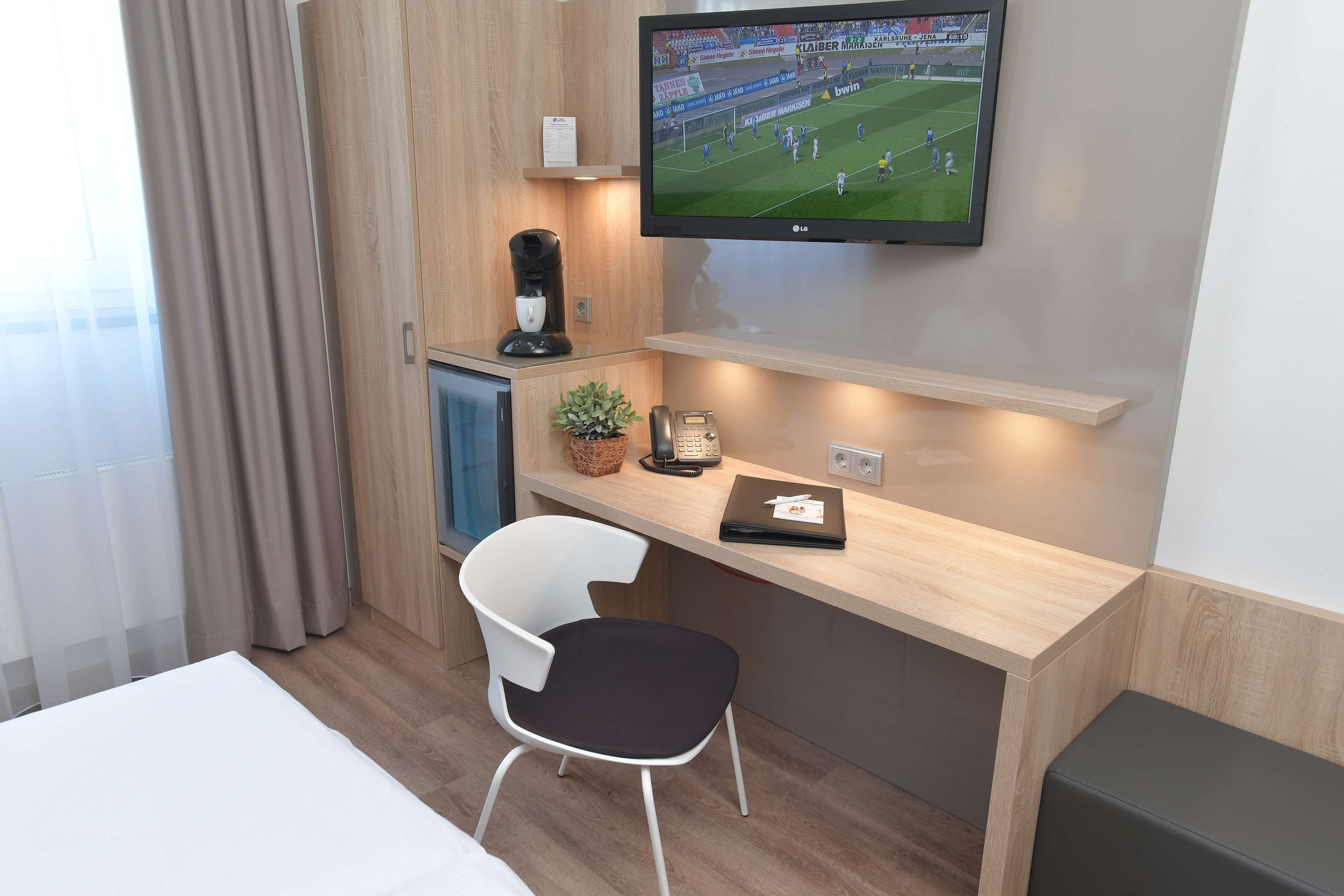 superior room, 1 queen bed | 1 bedroom, minibar, in-room safe, blackout curtains