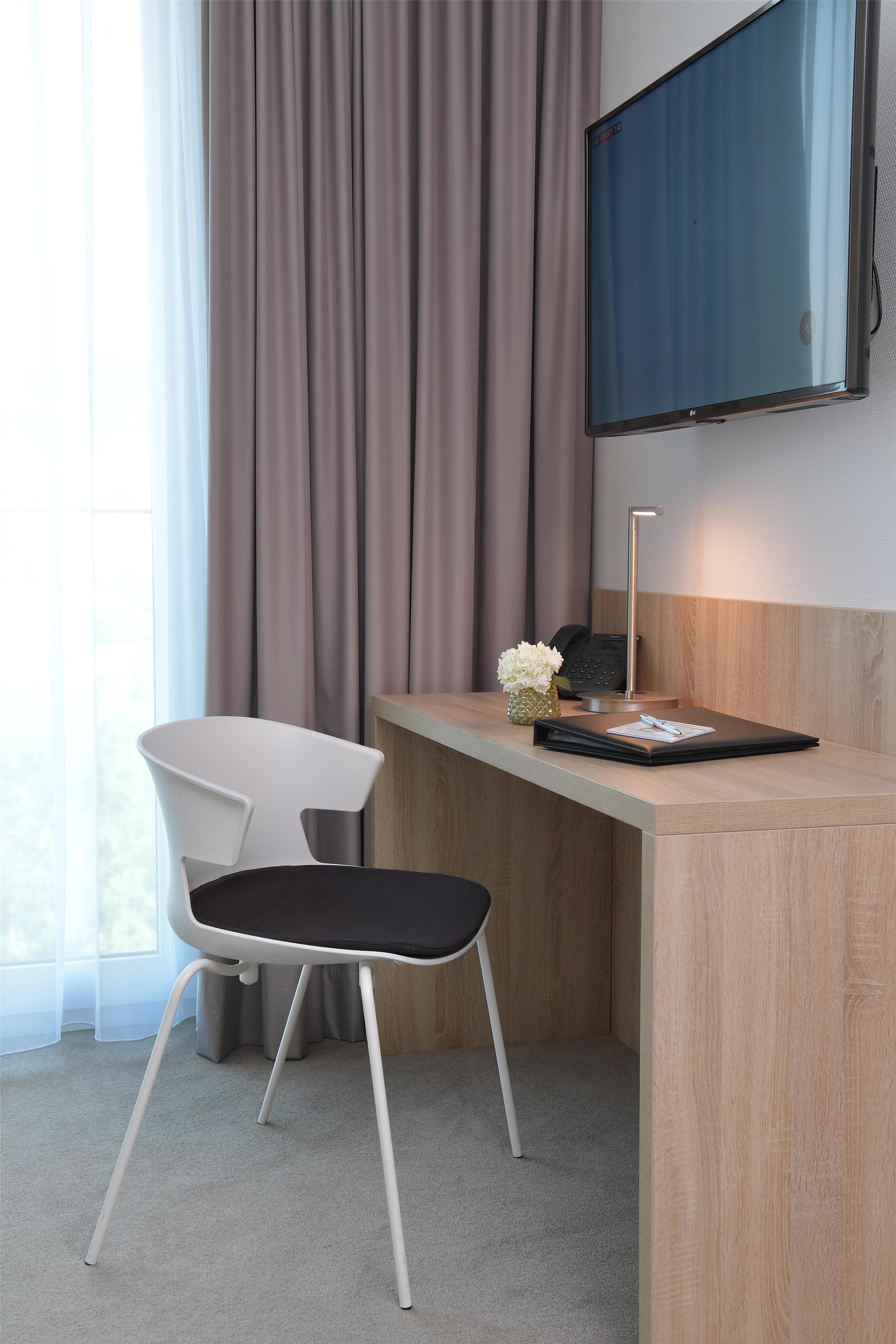 superior room, 1 queen bed | 1 bedroom, minibar, in-room safe, blackout curtains