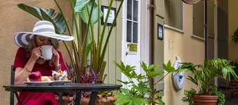 Dauphine Orleans Hotel