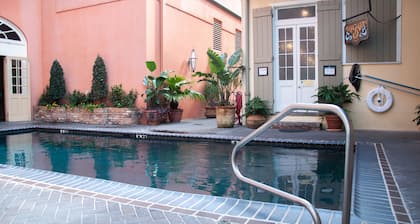 Dauphine Orleans Hotel