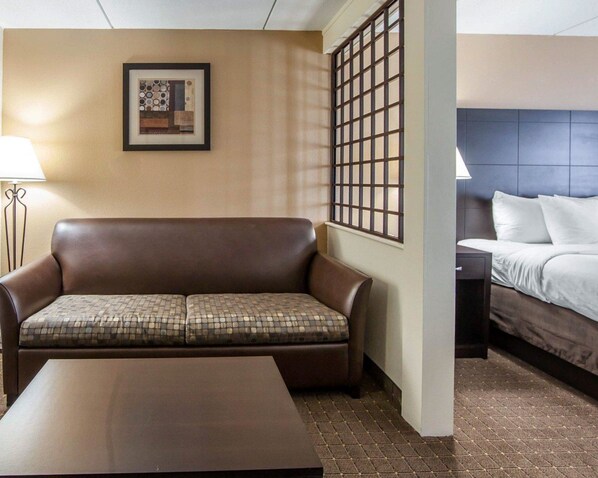 Suite, 1 King Bed with Sofa bed, Non Smoking | Down comforters, desk, blackout drapes, iron/ironing board