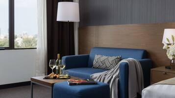 Bureau, fer et planche Ă repasser, Wi-Fi gratuit, draps fournis