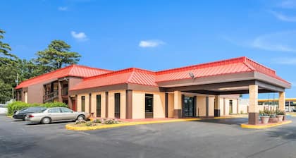 Econo Lodge Columbus near Airport