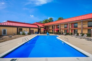 Seasonal outdoor pool