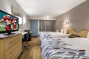 Deluxe-Zimmer, 2 Doppelbetten (Smoke Free) | Schreibtisch, Verdunkelungsvorhänge, kostenloses WLAN, Bettwäsche
