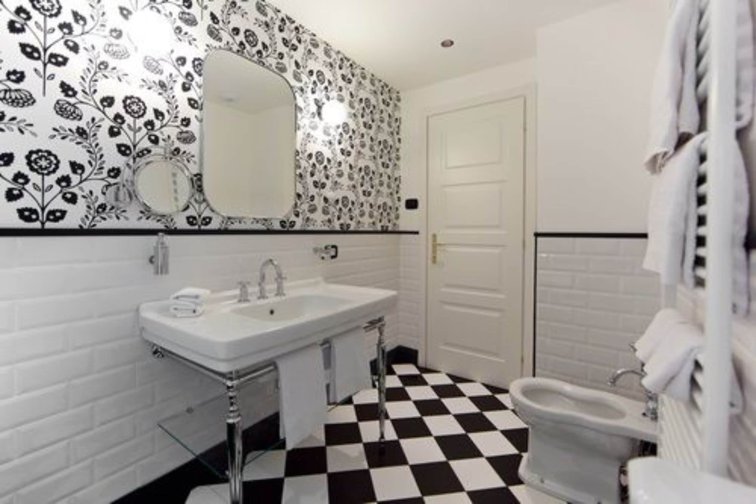 rainfall showerhead, hair dryer, bidet, towels