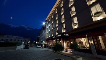 Front of property – evening/night