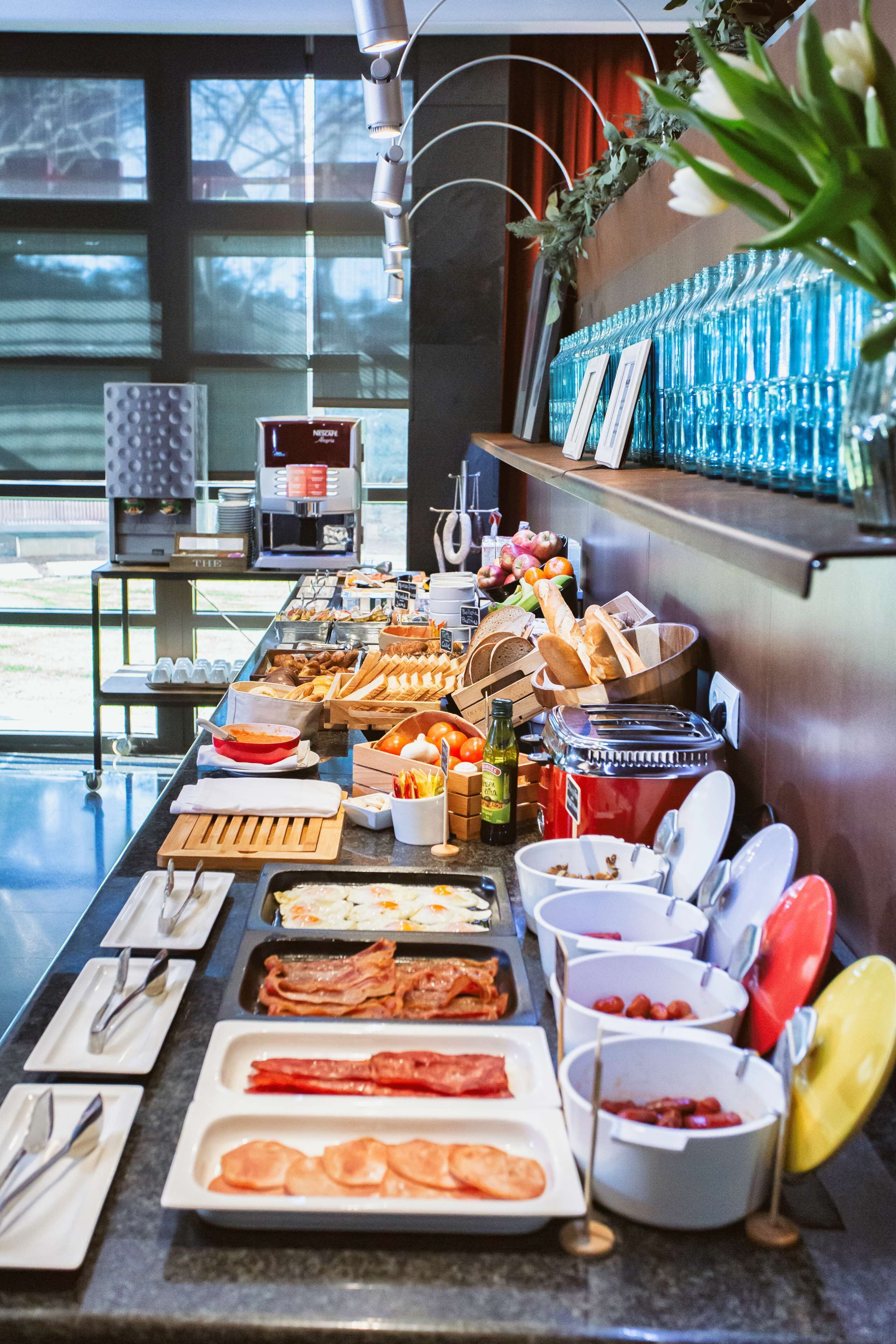 Frukostbuffé varje dag mot avgift