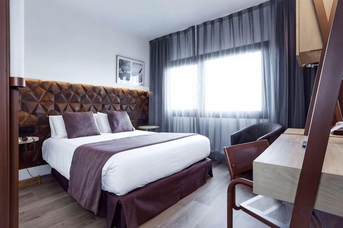 Literie de qualité supérieure, surmatelas, minibar