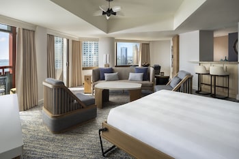 Luxury Suite, 1 Queen Bed | Living room | 49-inch Smart TV with satellite channels, TV, iPod dock at Marriott Marquis San Diego Marina