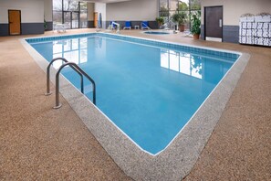 Indoor pool - Wingate by Wyndham Cranberry (Cranberry Township)