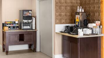Bao gồm bữa sáng buffet hàng ngày