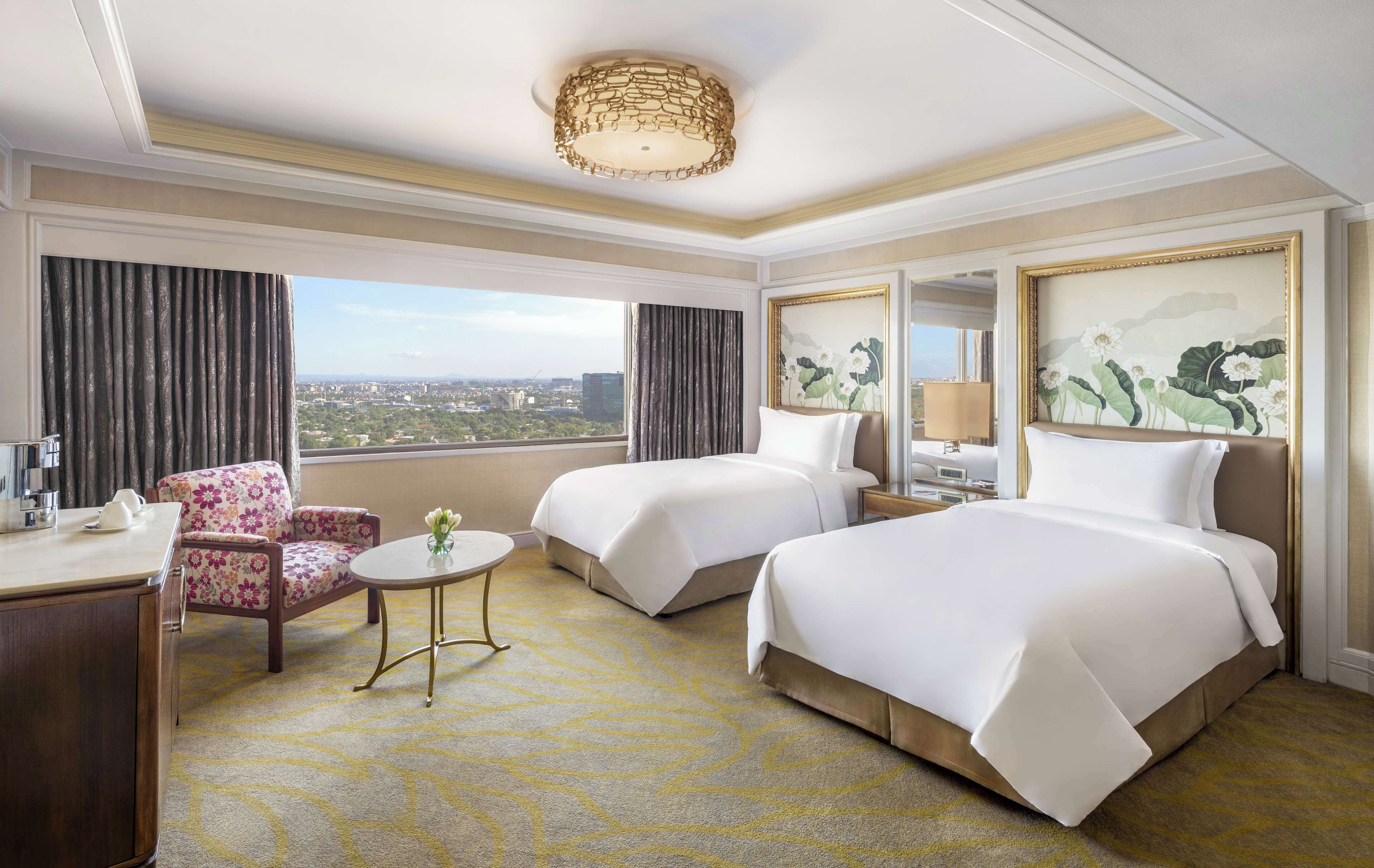 Minibar, in-room safe, desk, laptop workspace