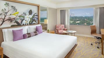 Minibar, caja fuerte, escritorio y espacio para trabajar con un portátil