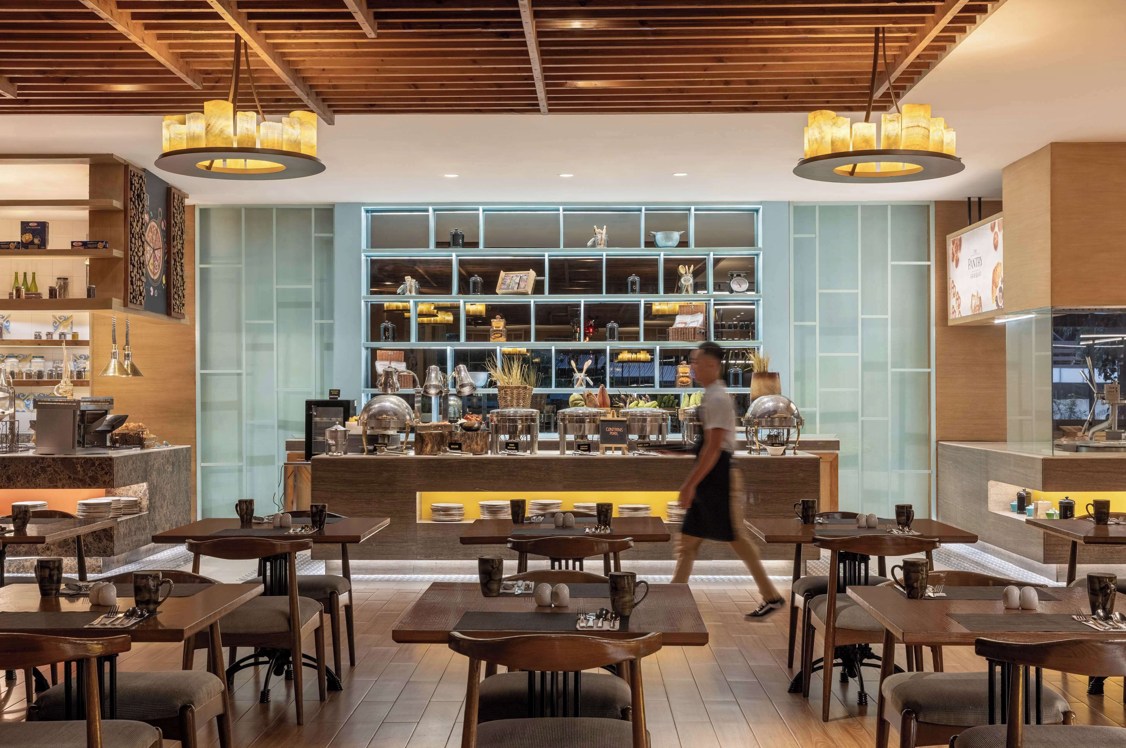 Tägliches Frühstücksbuffet (1450 PHP pro Person)