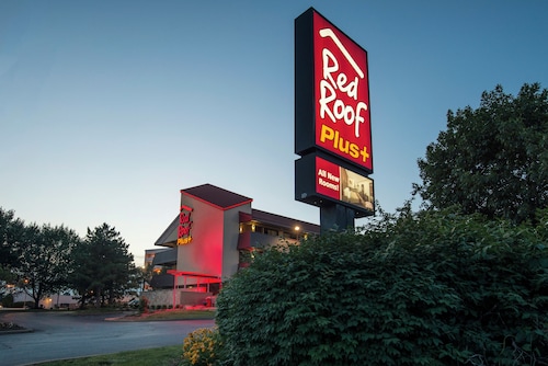 Red Roof Inn PLUS+ St Louis - Forest Park/ Hampton Ave 