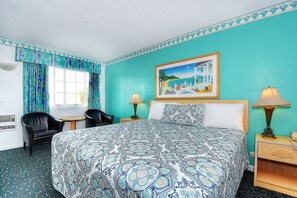 Habitación estándar, 1 cama King size | Escritorio, cunas, camas extra y wifi gratis