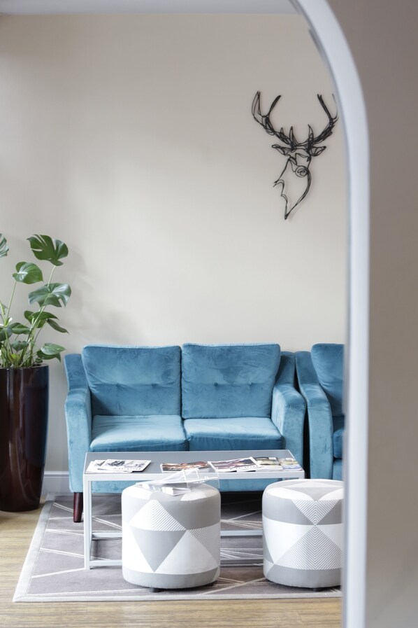 Lobby sitting area - Best Western Plus Nottingham Westminster Hotel (Nottingham)