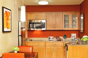 Studio, 1 Queen Bed with Sofa bed | Private kitchen - Residence Inn by Marriott Sacramento Airport Natomas (Sacramento)