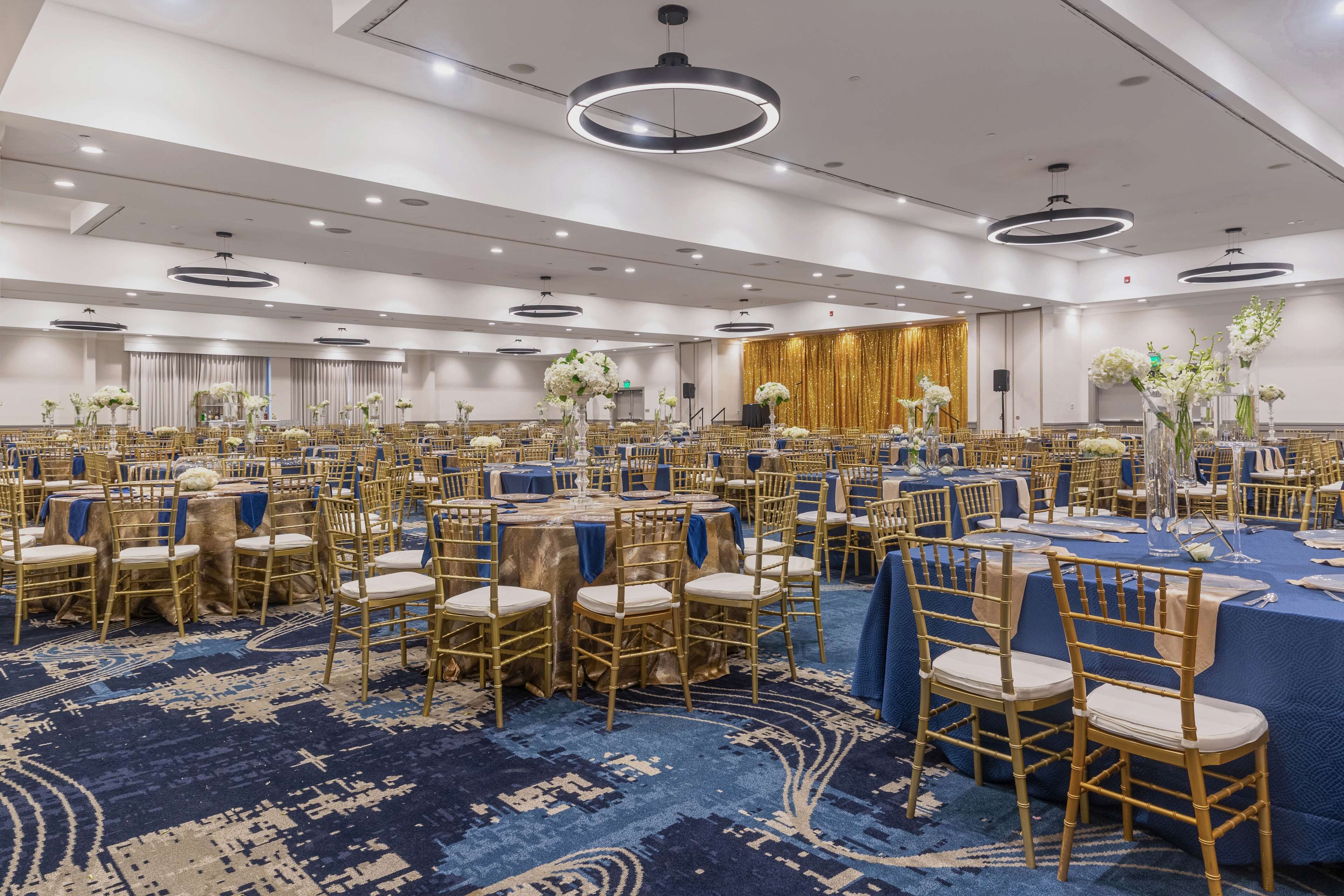 Foto - DoubleTree by Hilton Bakersfield