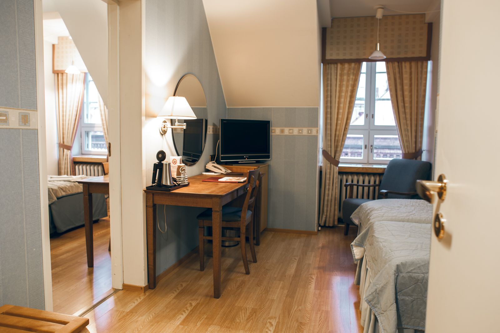 Family Room | In-room safe, desk, blackout curtains, soundproofing