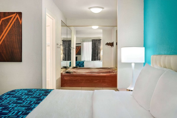 Jetted bathtub