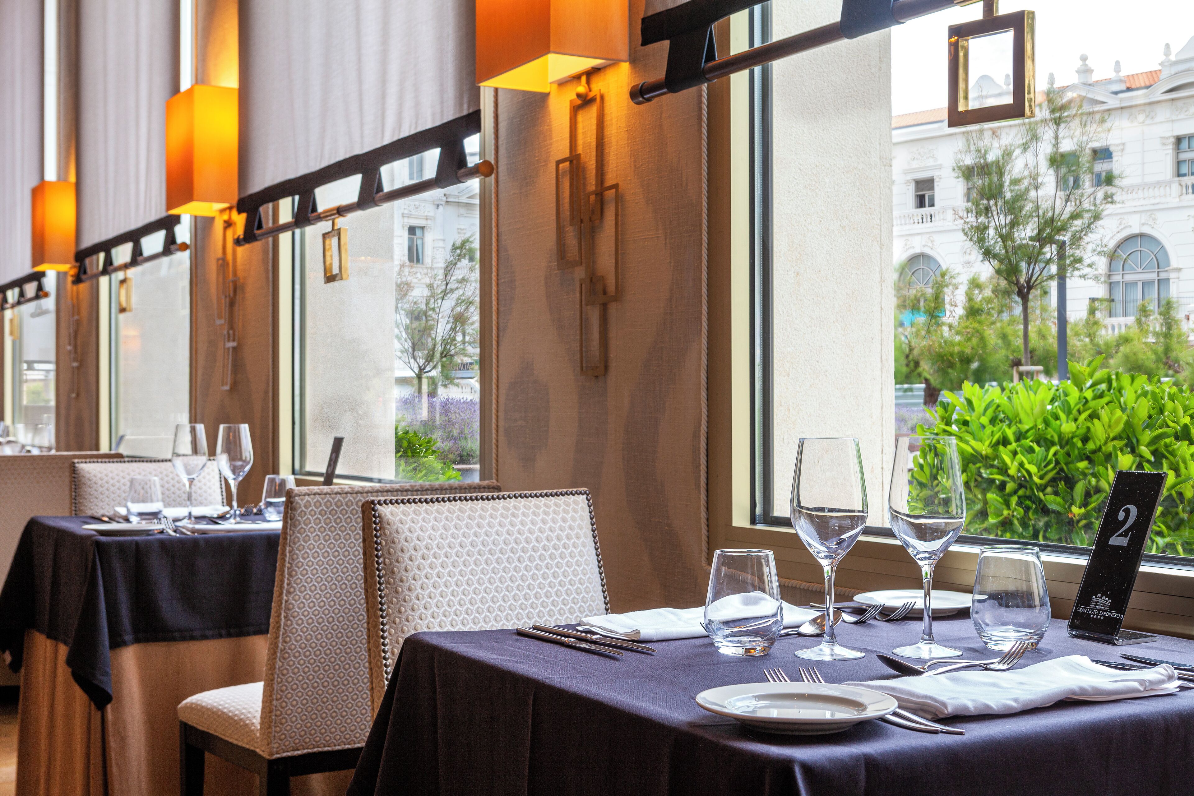 2 restaurants, breakfast, lunch, dinner served; local cuisine