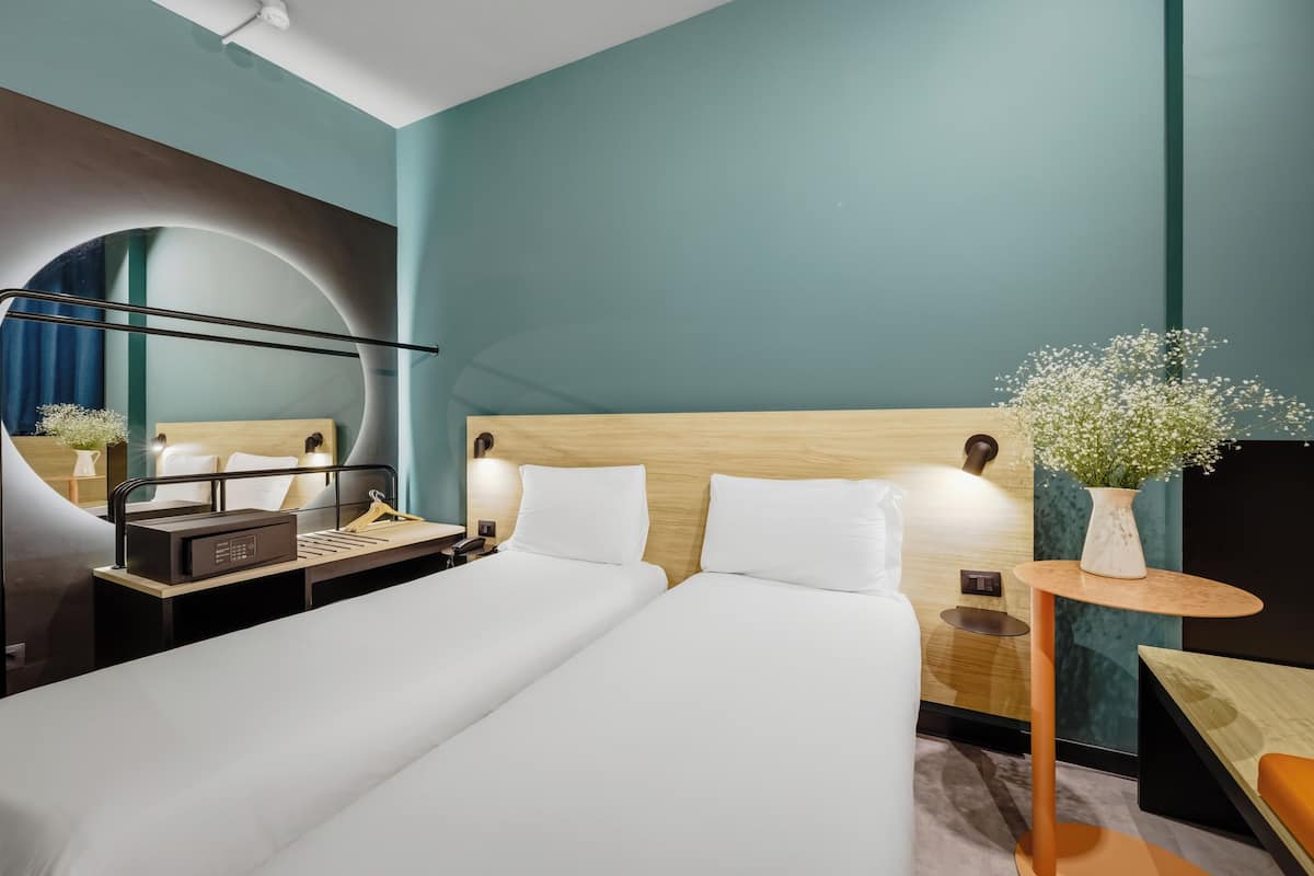 Chambre Standard, 2 lits jumeaux | 1 chambre, literie de qualité, couette en duvet, minibar