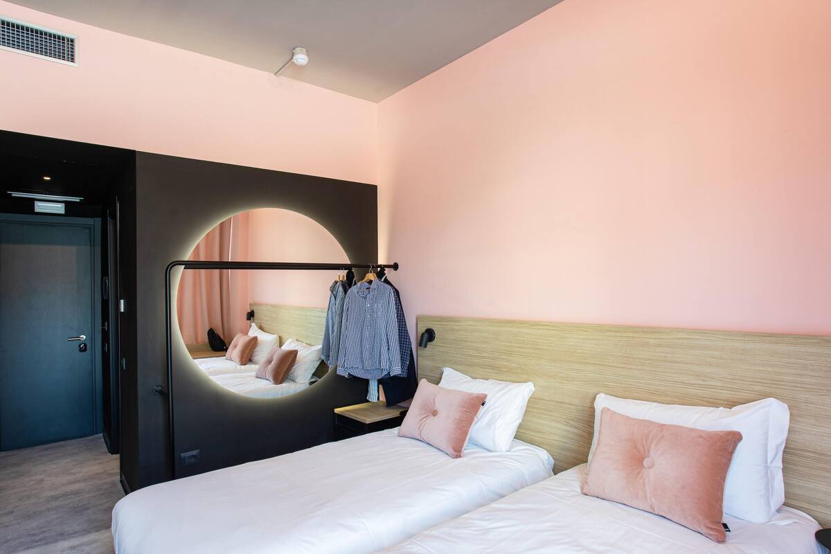 Chambre Standard, 2 lits une place