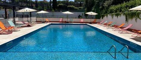 Seasonal outdoor pool