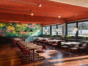 Lunch and dinner served - ibis Styles Roma Aurelia (Rome)