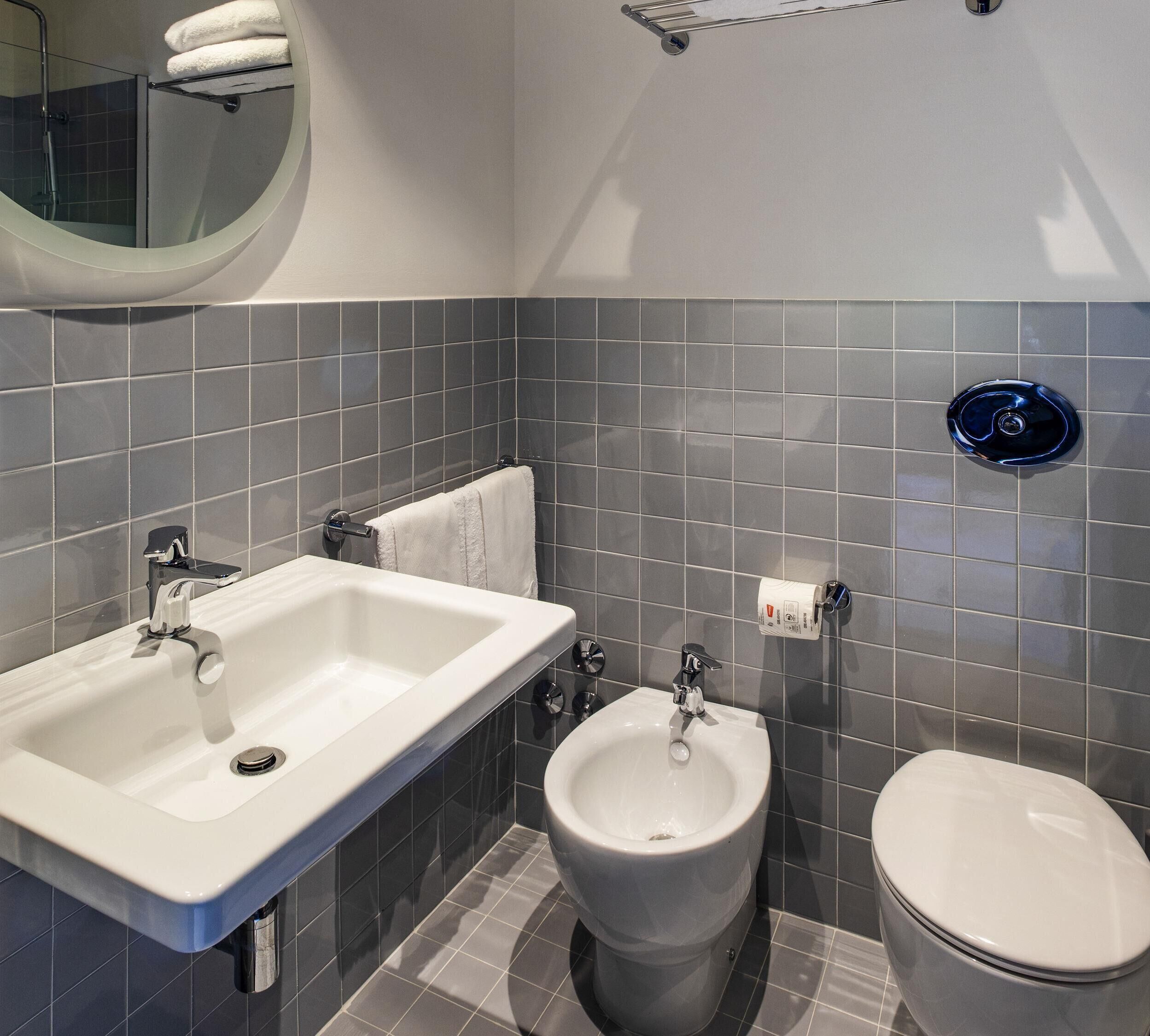 1 bedroom, premium bedding, down comforters, minibar