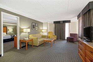Suite, 1 King Bed, Non Smoking | Premium bedding, desk, laptop workspace, blackout drapes