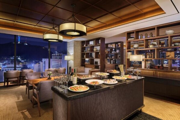 Executive lounge - ROYAL HOTEL SEOUL Myeongdong (Seoul)
