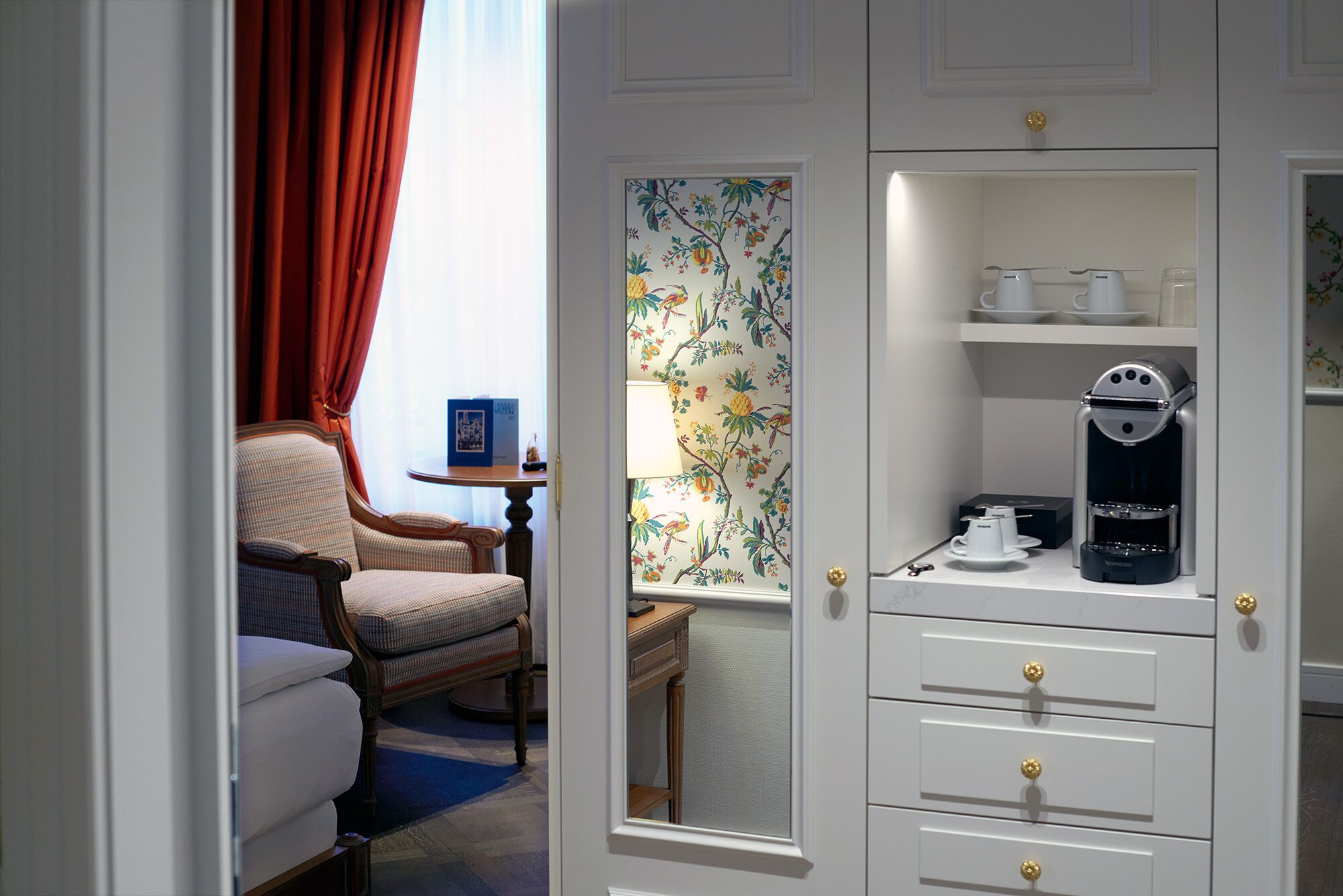 superior double room (orangerie) | free minibar, in-room safe, individually decorated